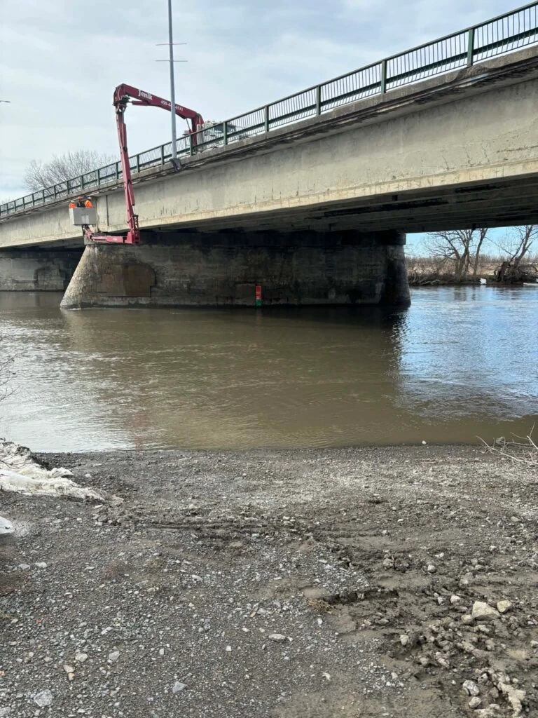 Travaux sur le pont de la Sauvagine, illustrant l’article du 17 mars 2026.
